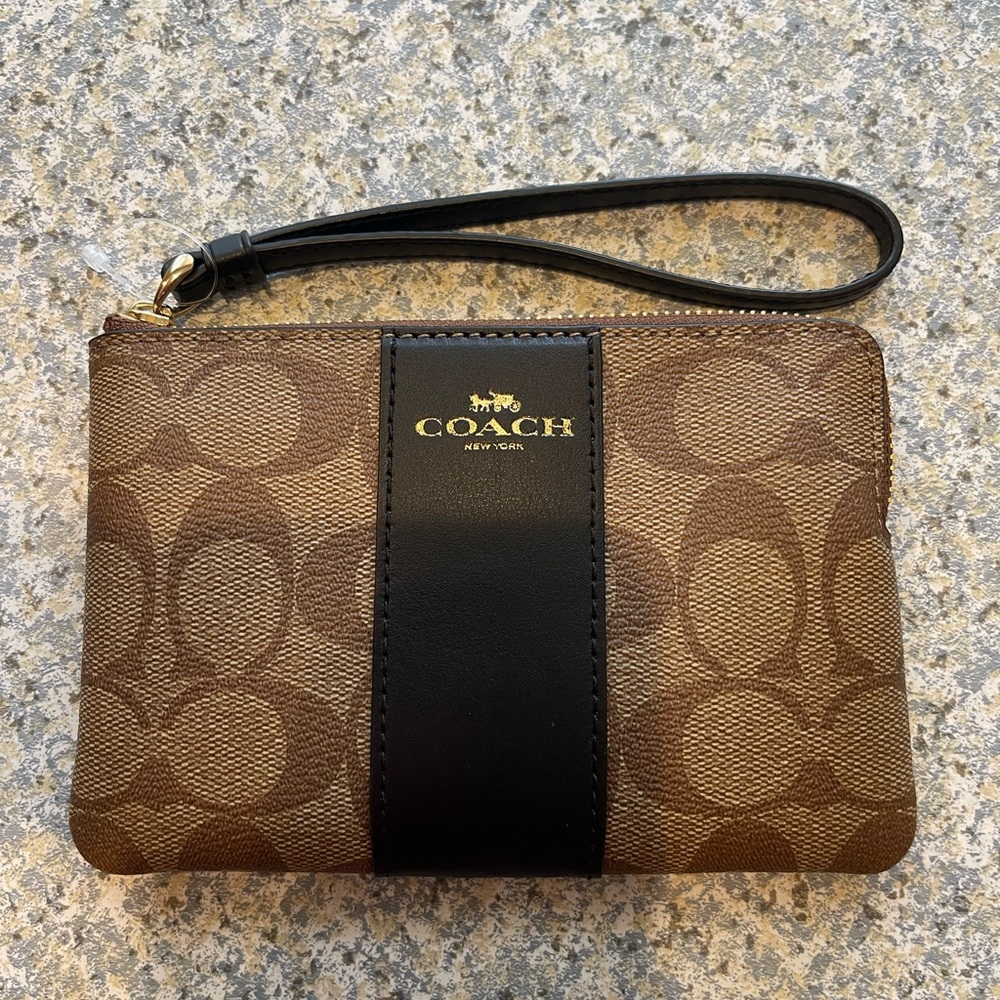 Coach Corner Zip Wristlet Signature Print & Black Stripe EUC!